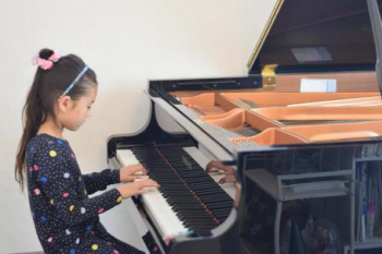 総合音楽センター タカハシミュージックプラザ